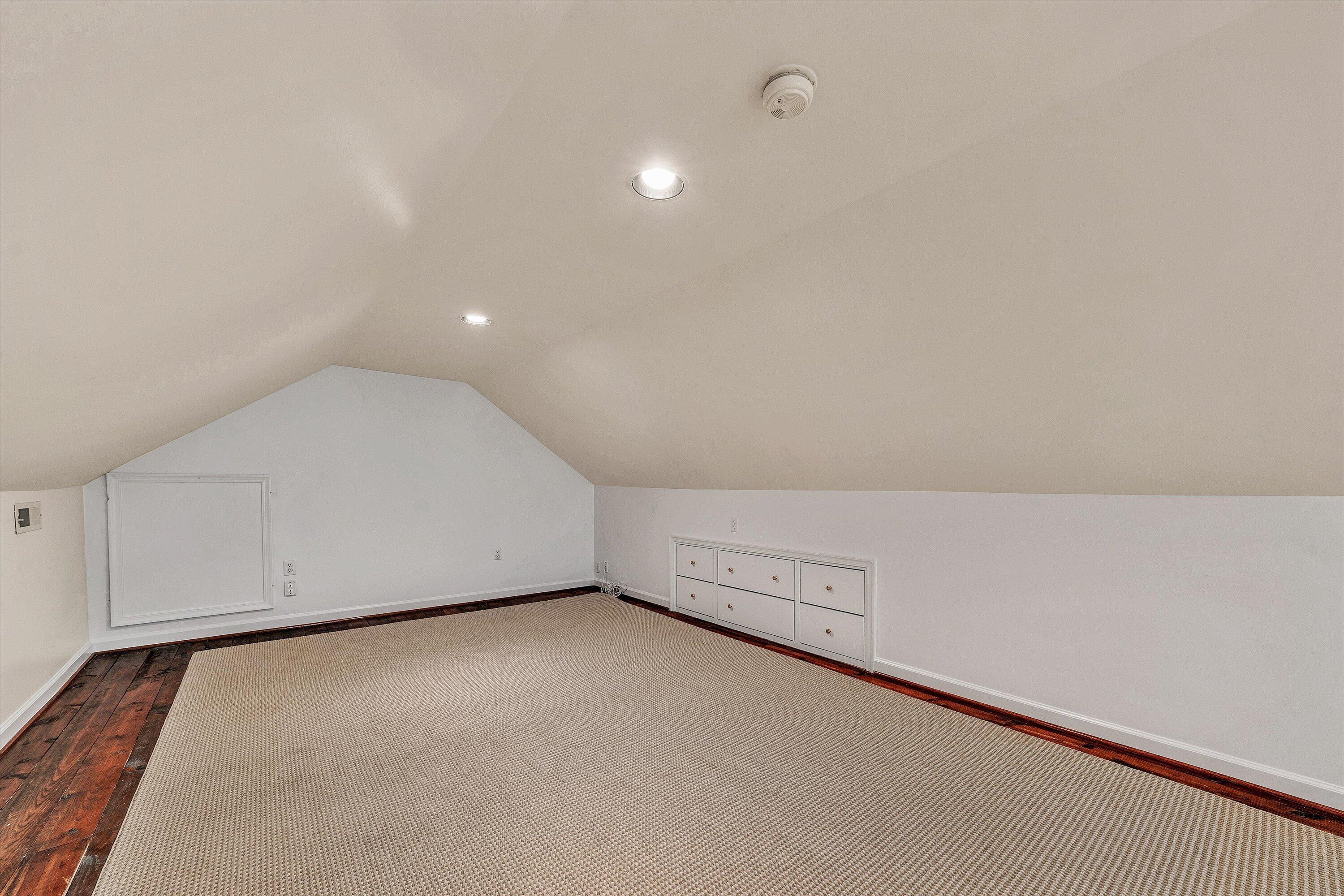 2438 Robin Hood Road Southeast Roanoke, VA 24014 - Photo 49 of 81 49-DSC00232