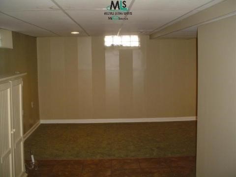 1977 Harvard Road Berkley, MI 48072 - Photo 11 of 11 465793-10.JPG