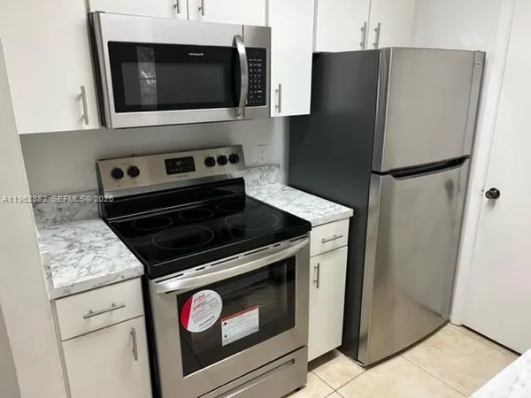 $1,500 | 4481 West McNab Road, Unit 33, Pompano Beach, FL 33069