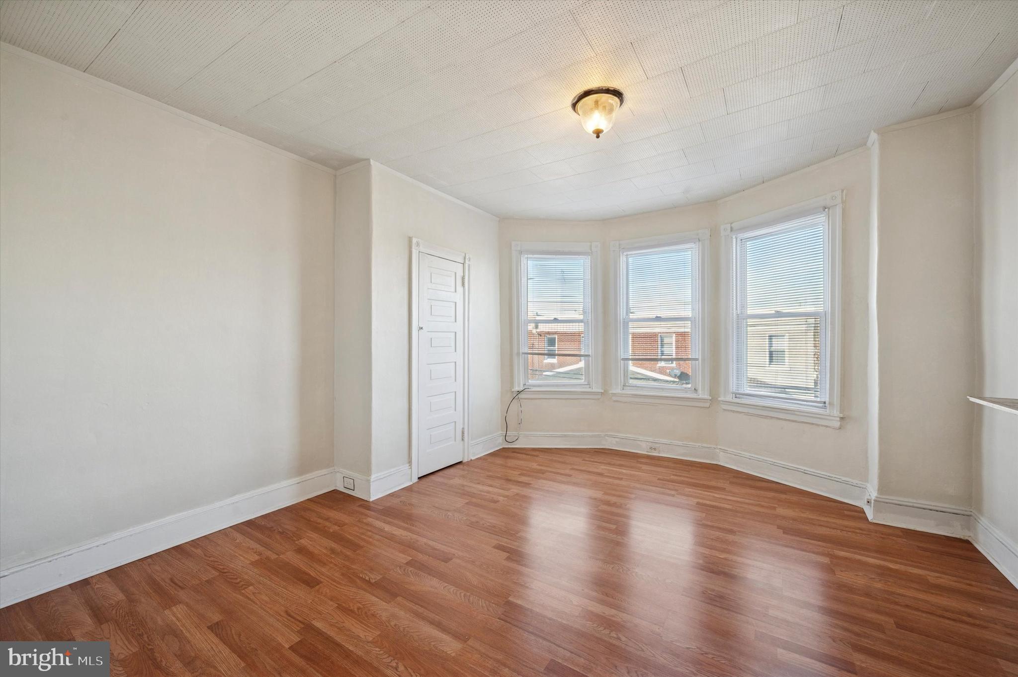 77 North Keystone Avenue Upper Darby, PA 19082 - Photo 12 of 15