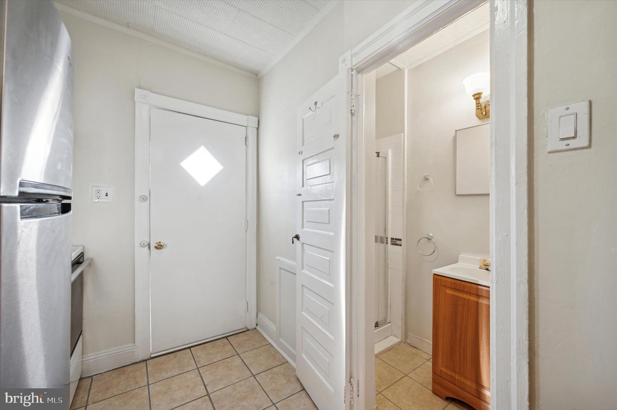 77 North Keystone Avenue Upper Darby, PA 19082 - Photo 13 of 15