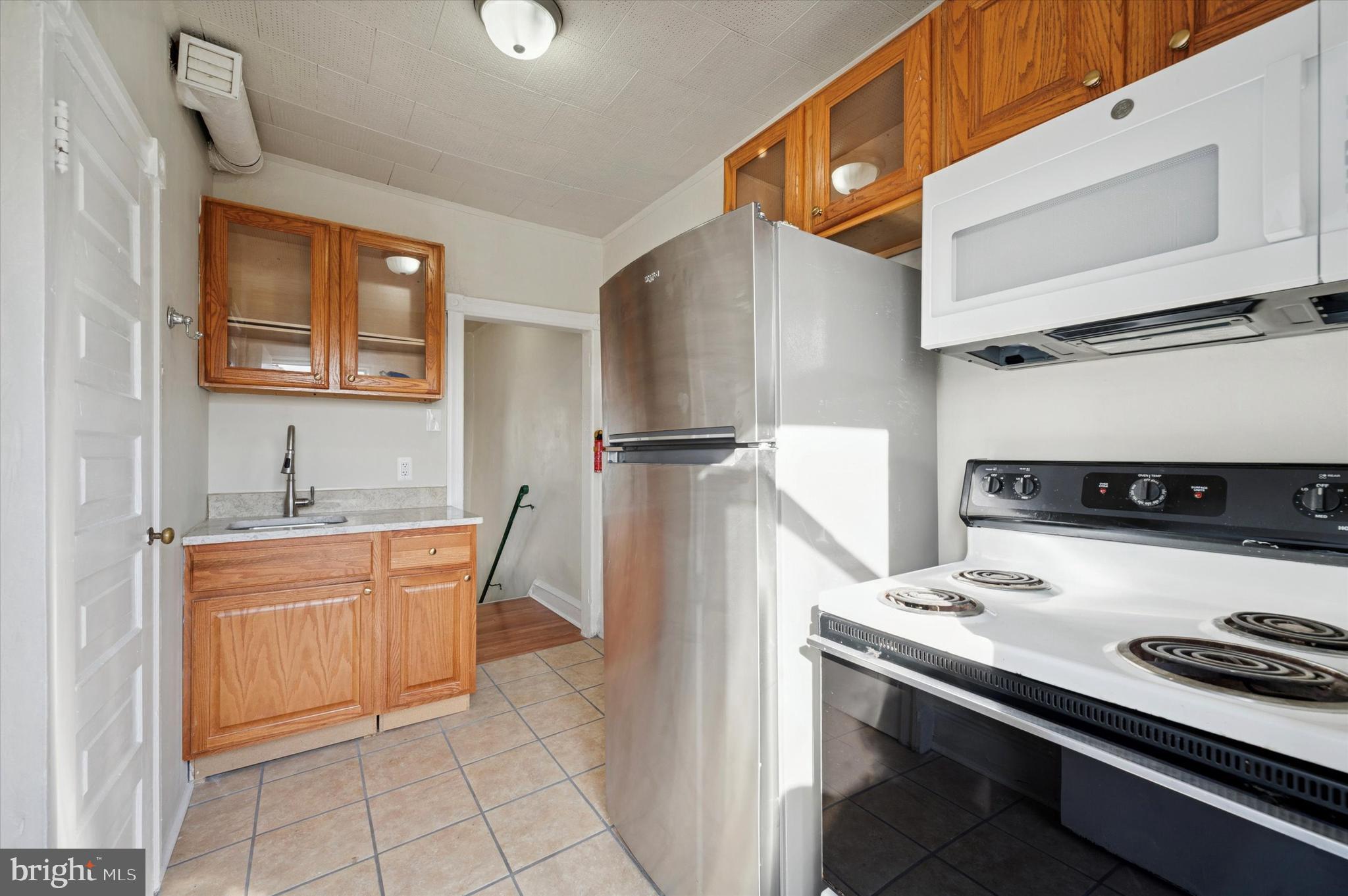 77 North Keystone Avenue Upper Darby, PA 19082 - Photo 14 of 15