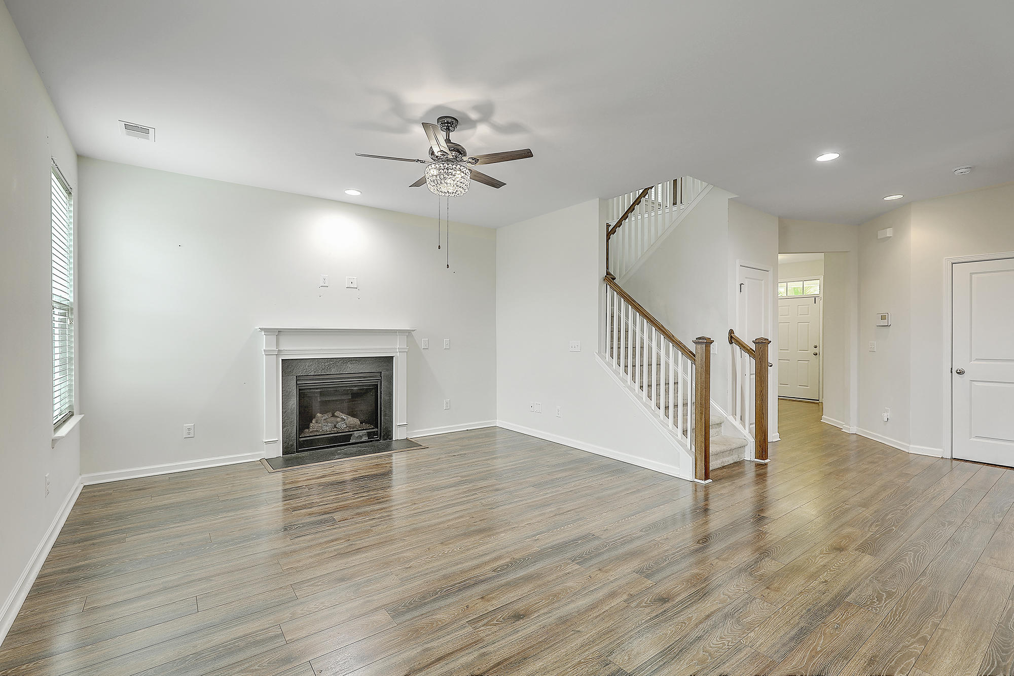 310 Saucer Road Summerville, SC 29486 - Photo 2 of 37 1R3A6517_18_19_20_21_22_23