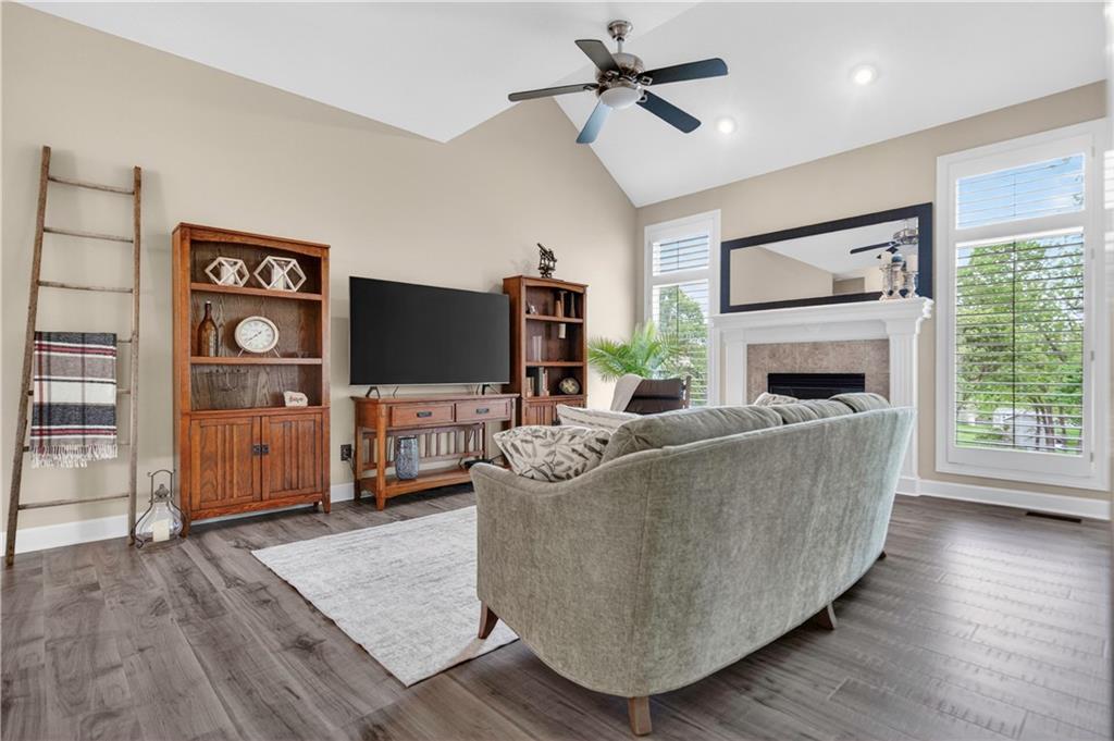 18224 153rd Street Basehor, KS 66007 - Photo 11 of 65