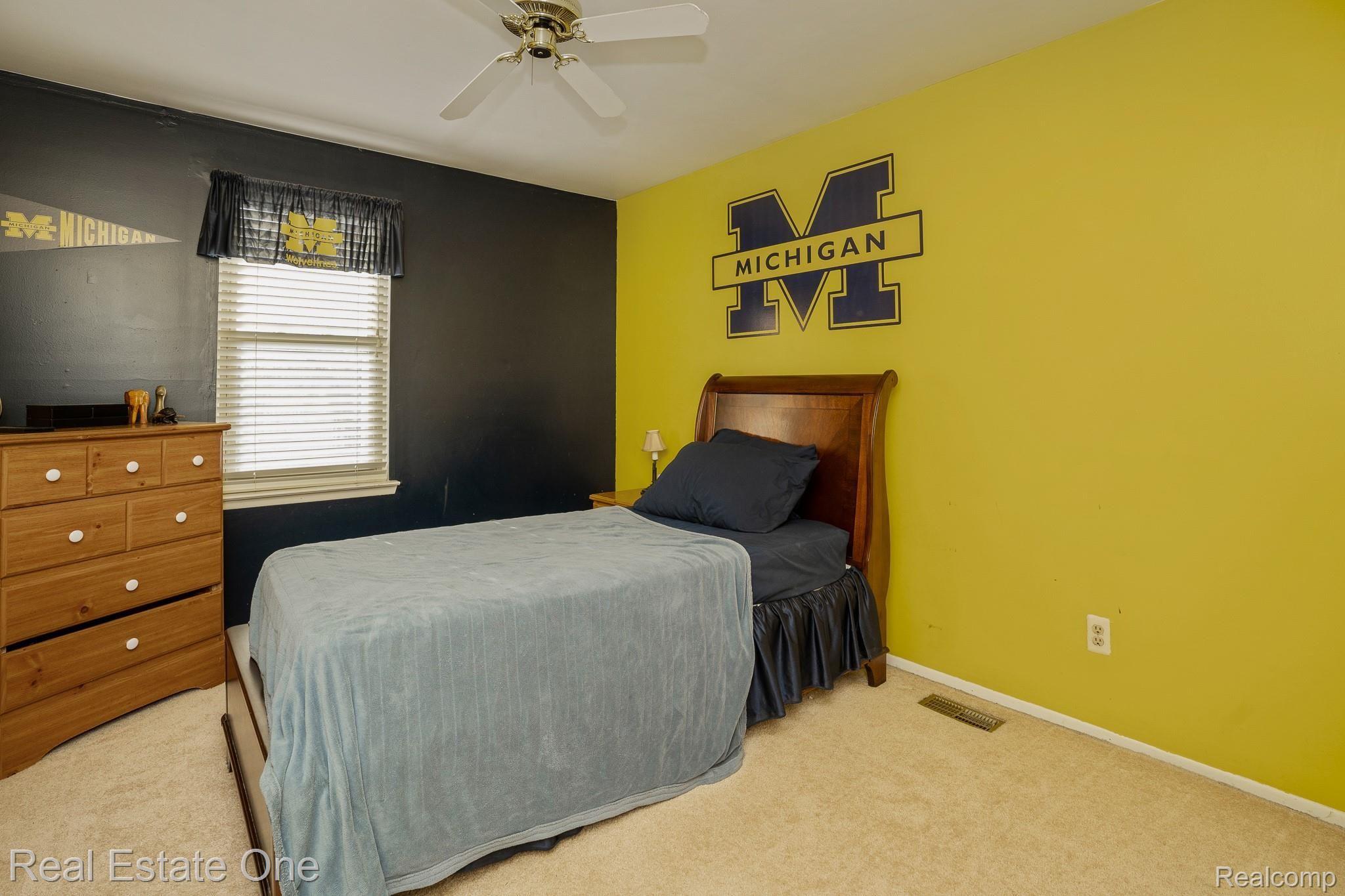 1958 Brookfield Road Rochester, MI 48306 - Photo 25 of 35 Brookfield MLS-W039.jpg