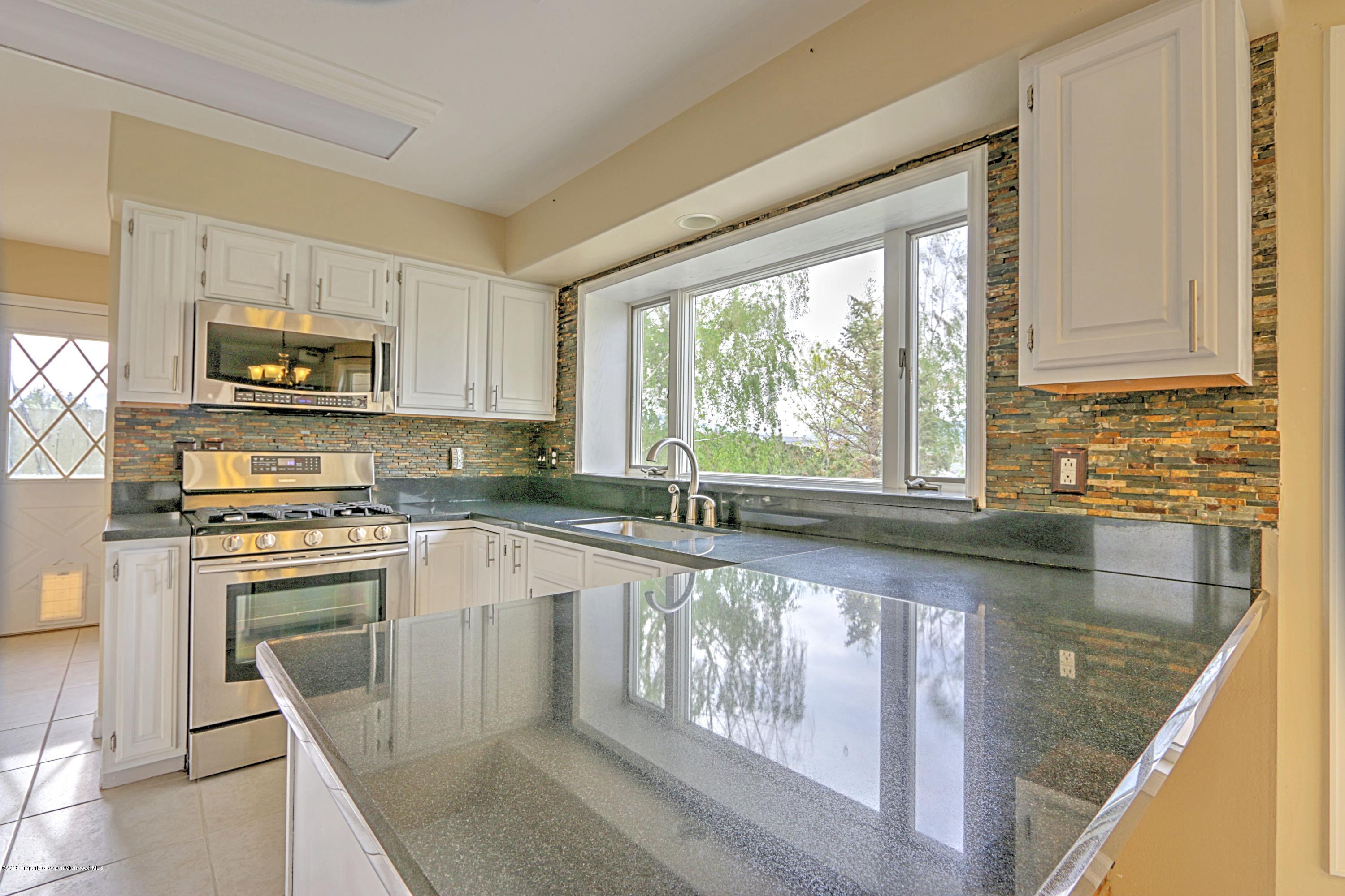 934 Edelweiss Court Rifle, CO 81650 - Photo 11 of 23 kitchen