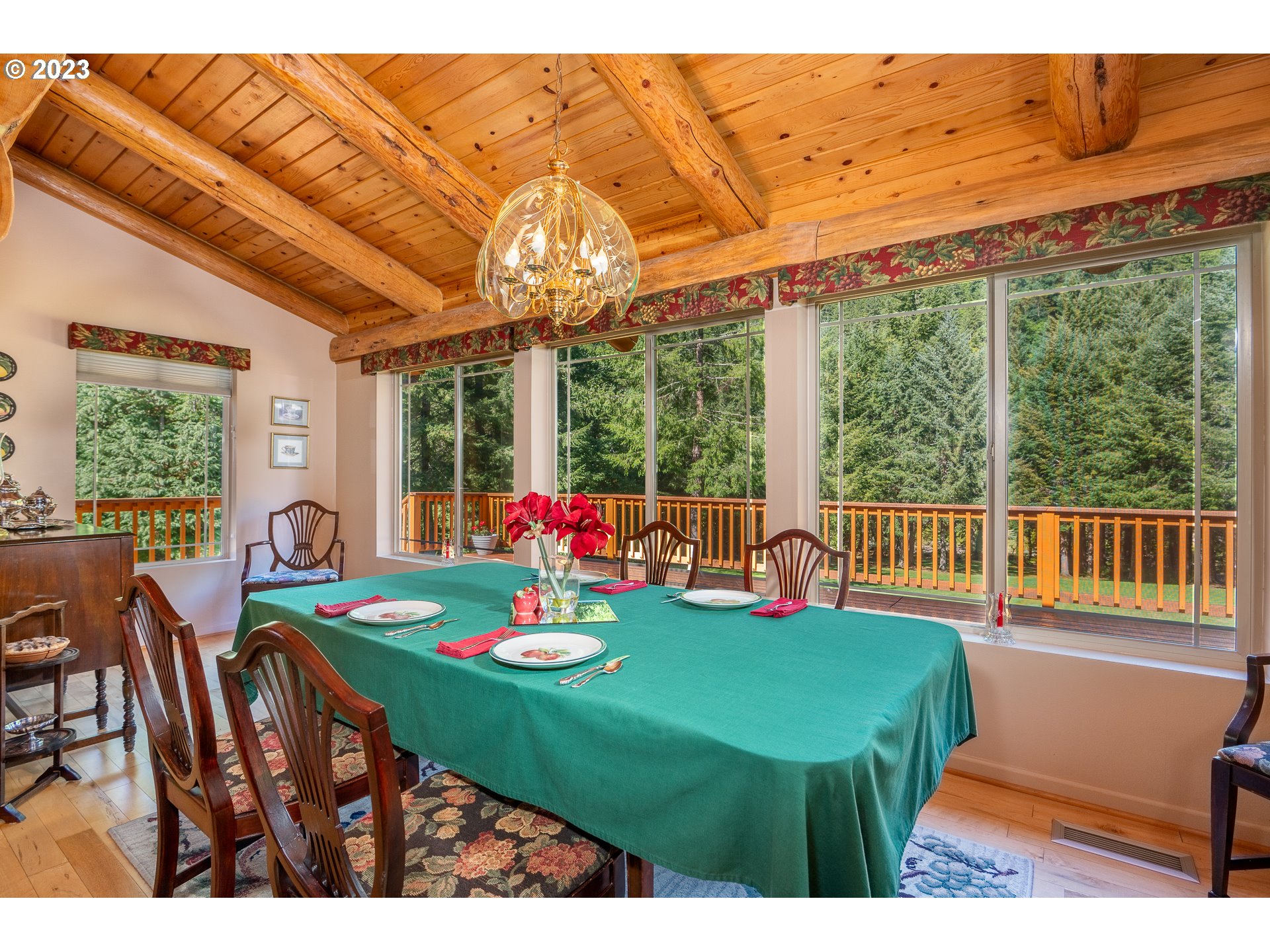 12212 East Mapleton Road Mapleton, OR 97453 - Photo 13 of 48 Dining Room