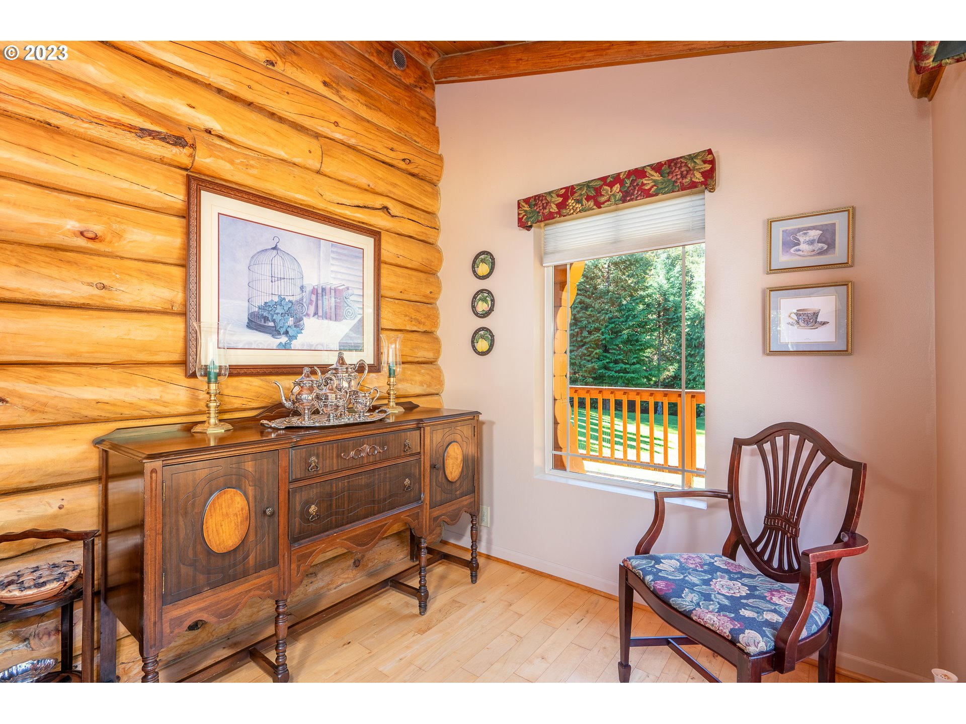 12212 East Mapleton Road Mapleton, OR 97453 - Photo 14 of 48 Dining Room