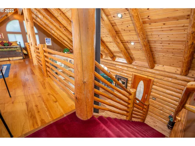 $1,599,997 | 12212 East Mapleton Road, Mapleton, OR 97453