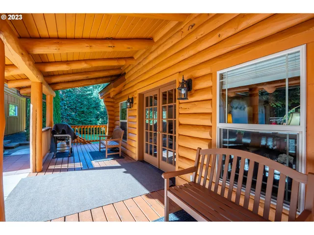 $1,599,997 | 12212 East Mapleton Road, Mapleton, OR 97453