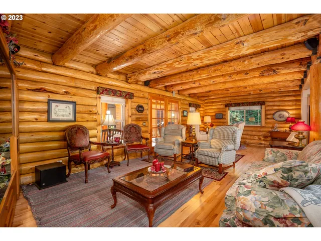 $1,599,997 | 12212 East Mapleton Road, Mapleton, OR 97453