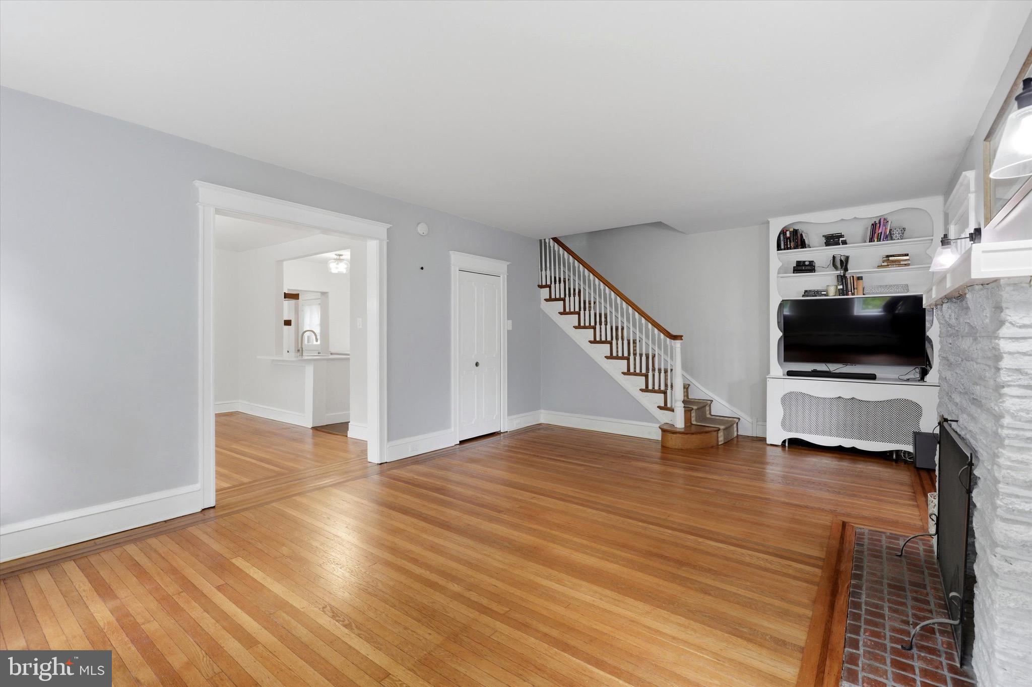7811 Linden Road Wyndmoor, PA 19038 - Photo 4 of 35