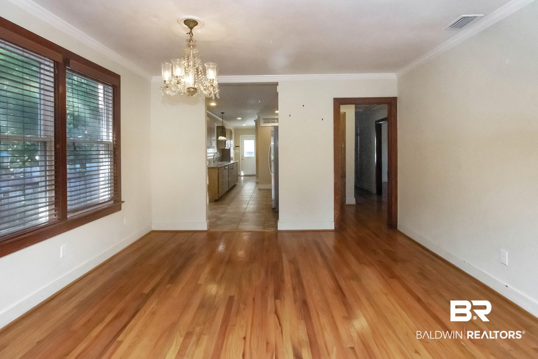 2608 Spring Hill Avenue Mobile, AL 36607 - Photo 11 of 36
