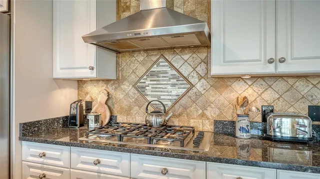 $1,249,990 | 31 Island Court, Terra Ceia, FL 34250