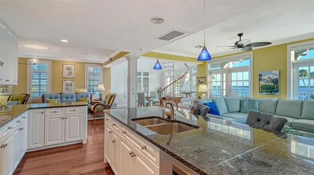 $1,249,990 | 31 Island Court, Terra Ceia, FL 34250