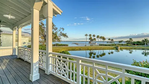 $1,249,990 | 31 Island Court, Terra Ceia, FL 34250