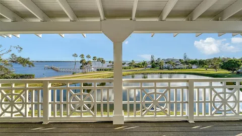 $1,249,990 | 31 Island Court, Terra Ceia, FL 34250