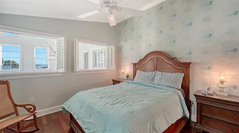 $1,249,990 | 31 Island Court, Terra Ceia, FL 34250