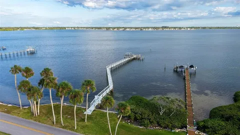 $1,224,990 | 31 Island Court, Terra Ceia, FL 34250
