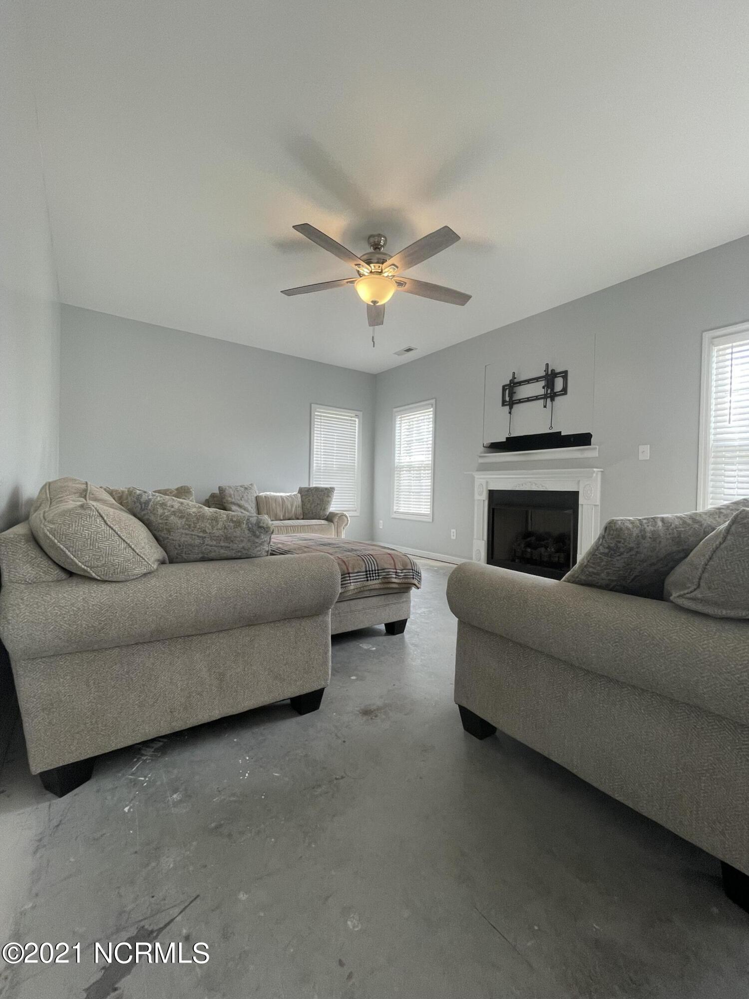 743 Francktown Road Richlands, NC 28574 - Photo 20 of 58 IMG_5506
