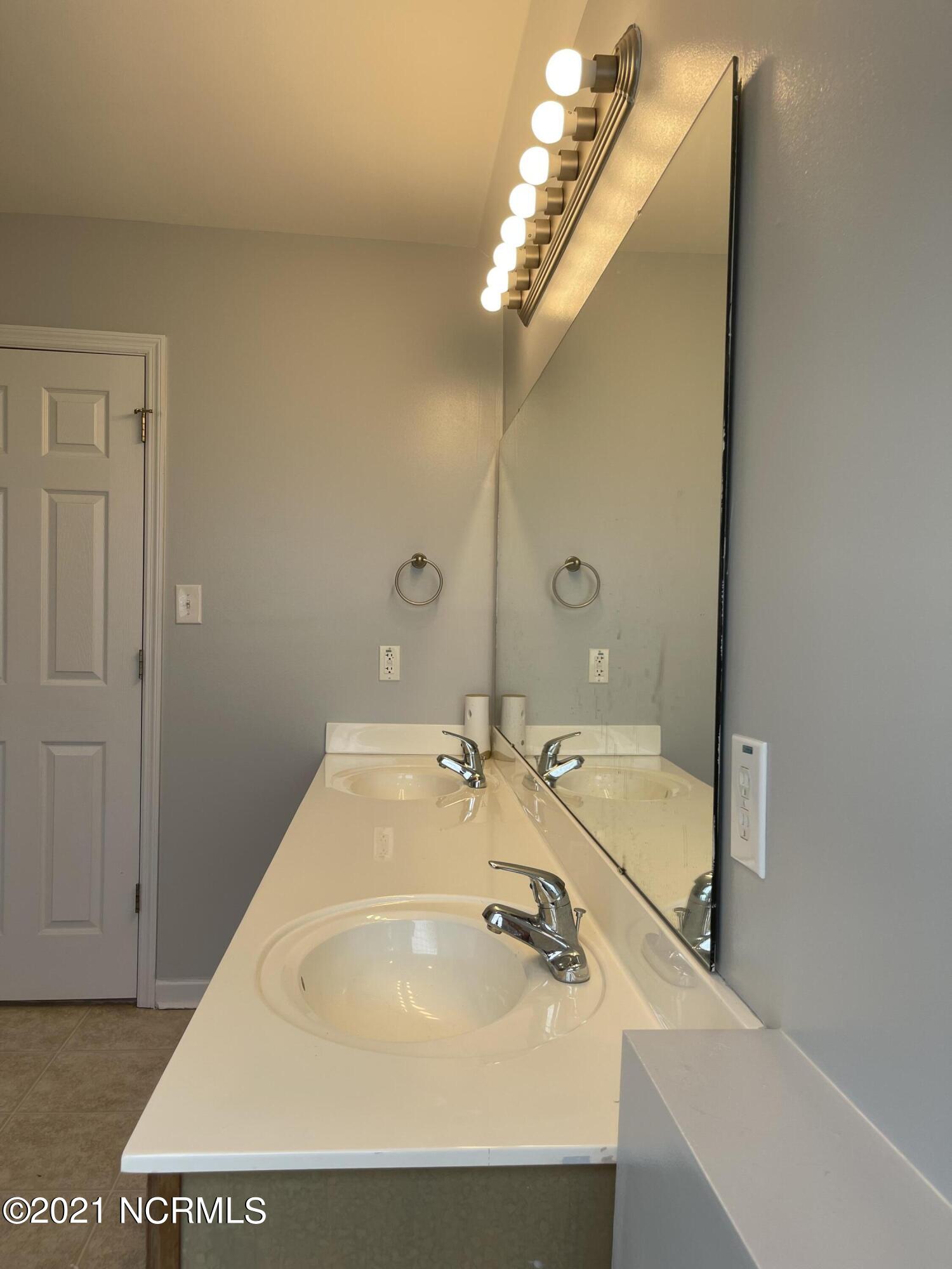 743 Francktown Road Richlands, NC 28574 - Photo 34 of 58 IMG_5477
