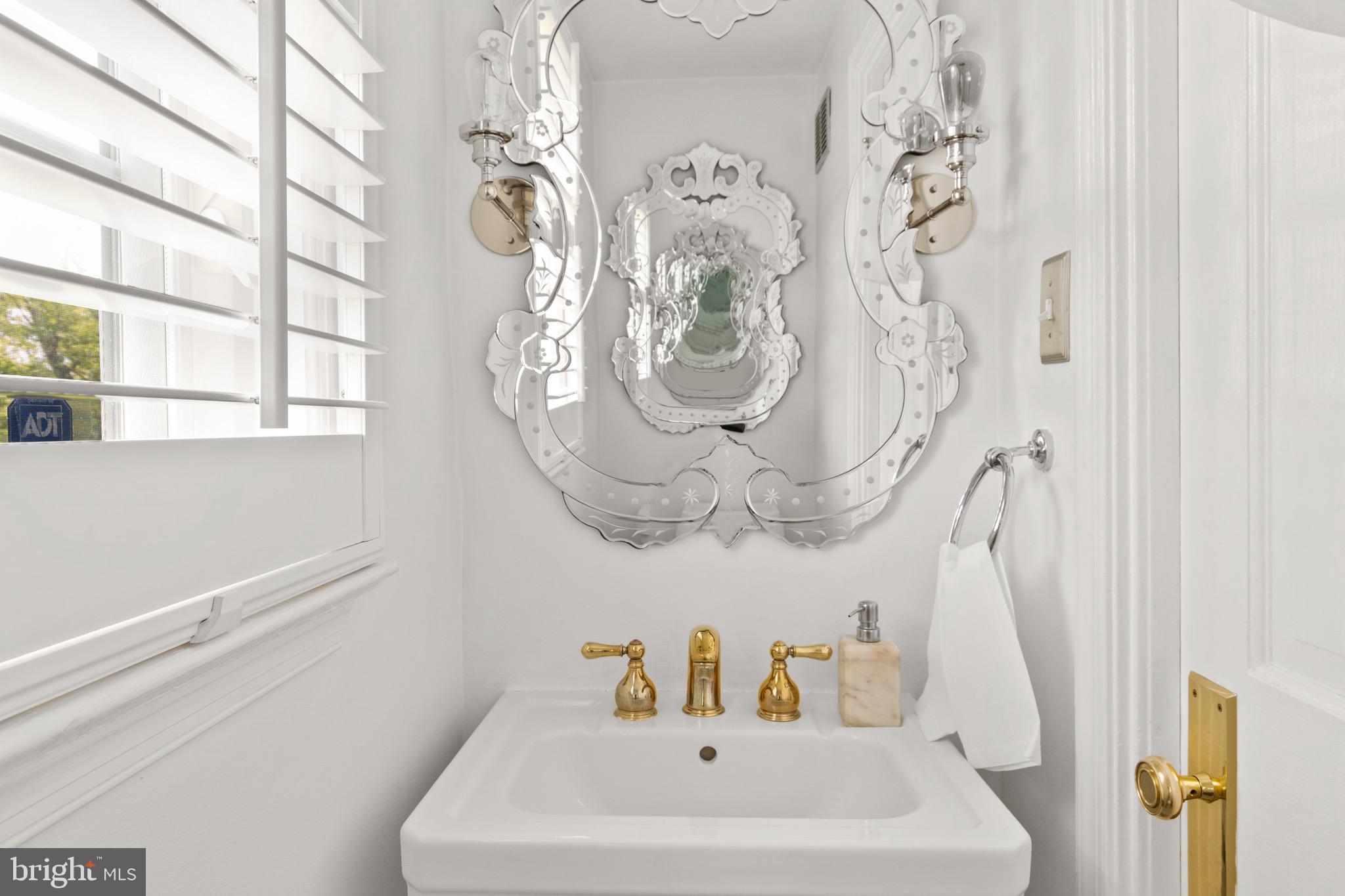 5206 Dorset Avenue Chevy Chase, MD 20815 - Photo 15 of 46 Powder Room