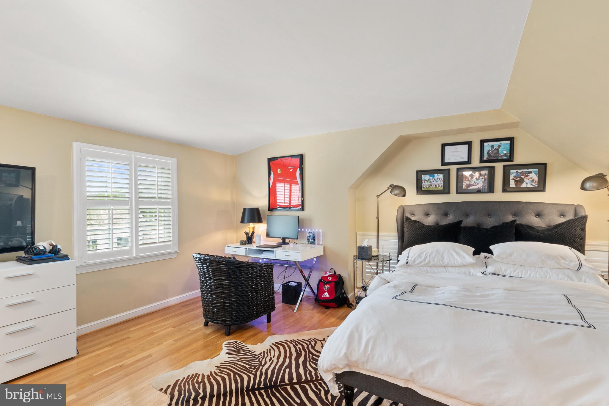 5206 Dorset Avenue Chevy Chase, MD 20815 - Photo 22 of 46 Third Bedroom