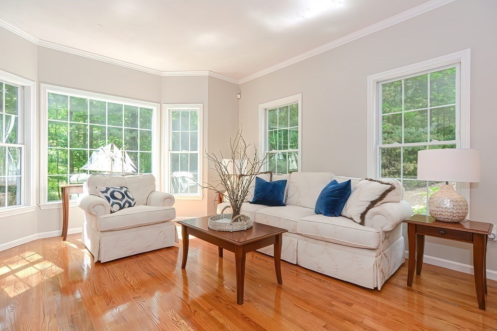 6 Leonard Road Mendon, MA 01756 - Photo 5 of 42