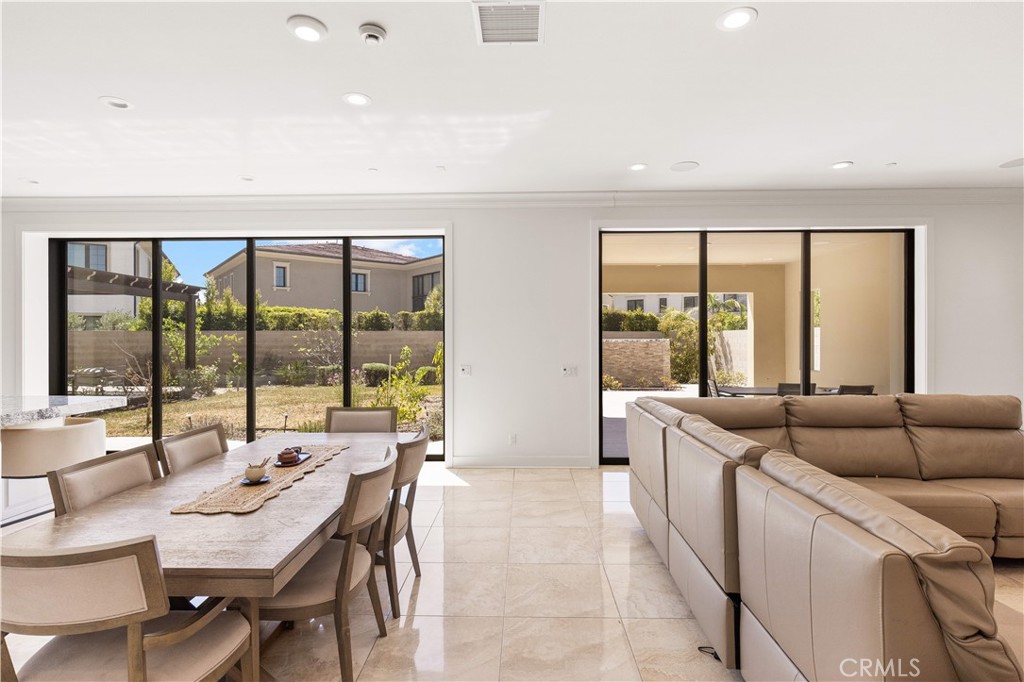 92 Interstellar Irvine, CA 92618 - Photo 17 of 64