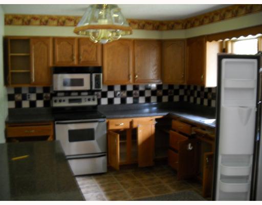 331 McGrady Hollow Road Butler, PA 16002 - Photo 5 of 16 Kitchen.