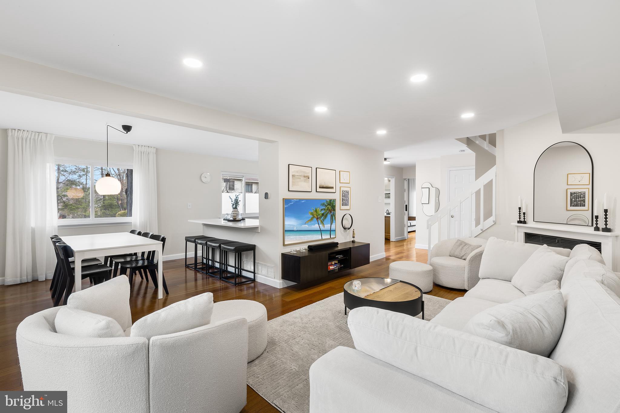 306 Hanover Court Chesterbrook, PA 19087 - Photo 11 of 49