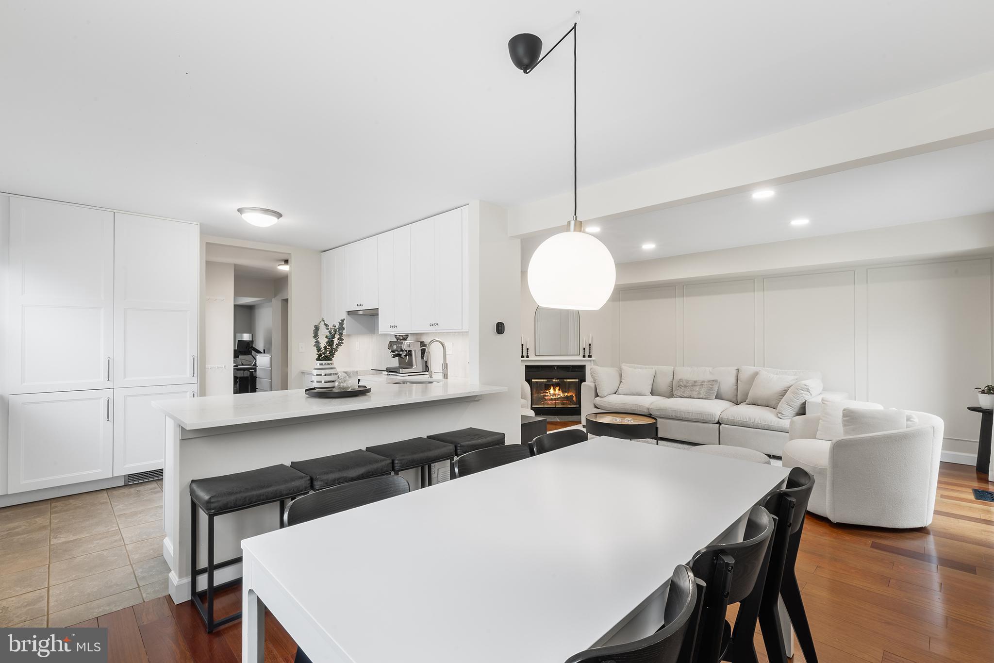 306 Hanover Court Chesterbrook, PA 19087 - Photo 7 of 49