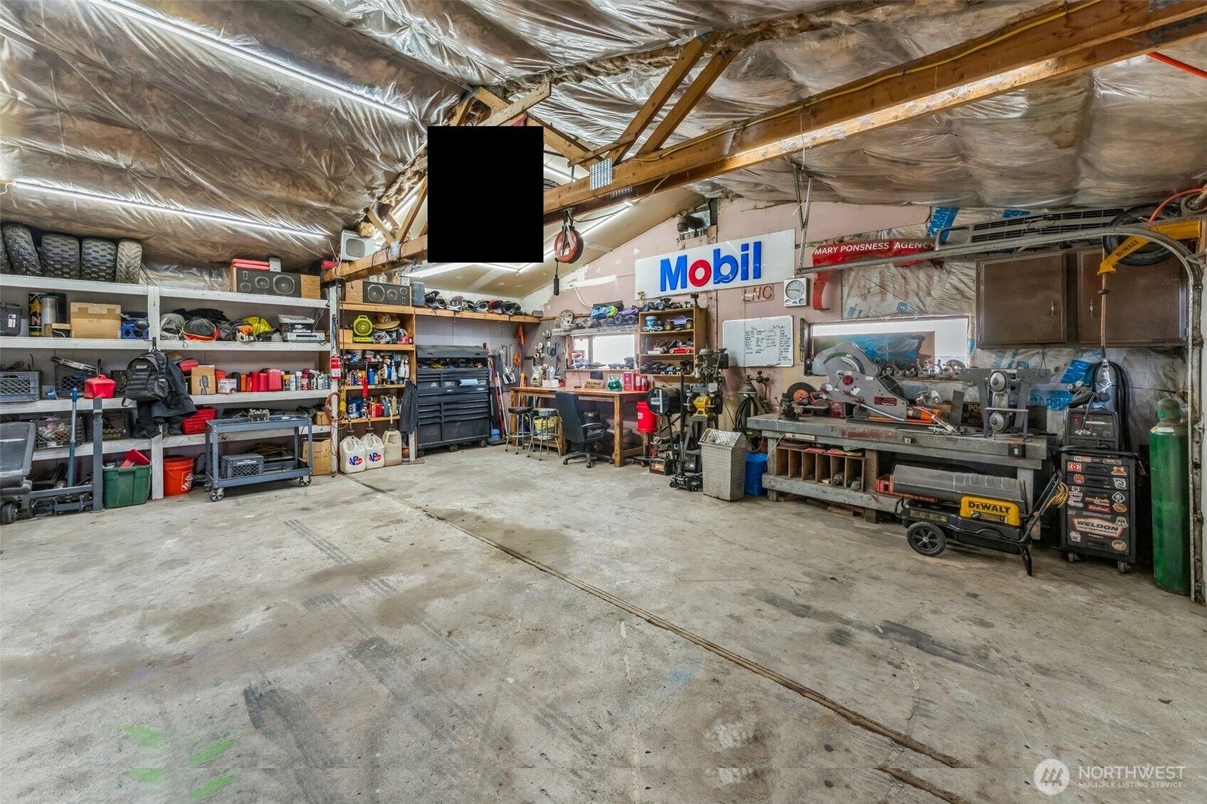 10068 Idano Road Northeast Moses Lake, WA 98837 - Photo 39 of 40 a view of storage and utility room