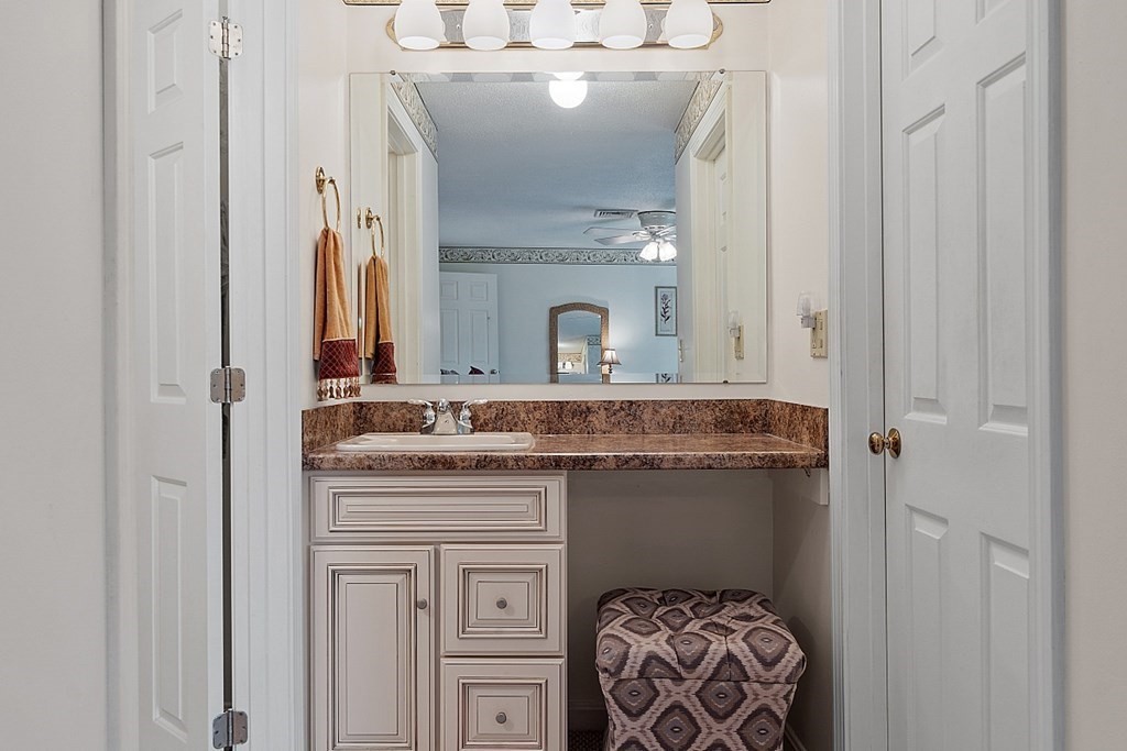 117 Village Post Road, Unit 117 Danvers, MA 01923 - Photo 16 of 42 Gallery Image 16