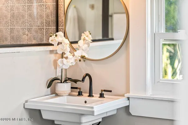 $4,640 | 2843 Oak Street, Jacksonville, FL 32205