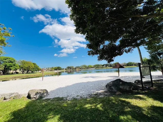 $279,500 | 10670 Southwest 156th Place, Unit 304, Miami, FL 33196