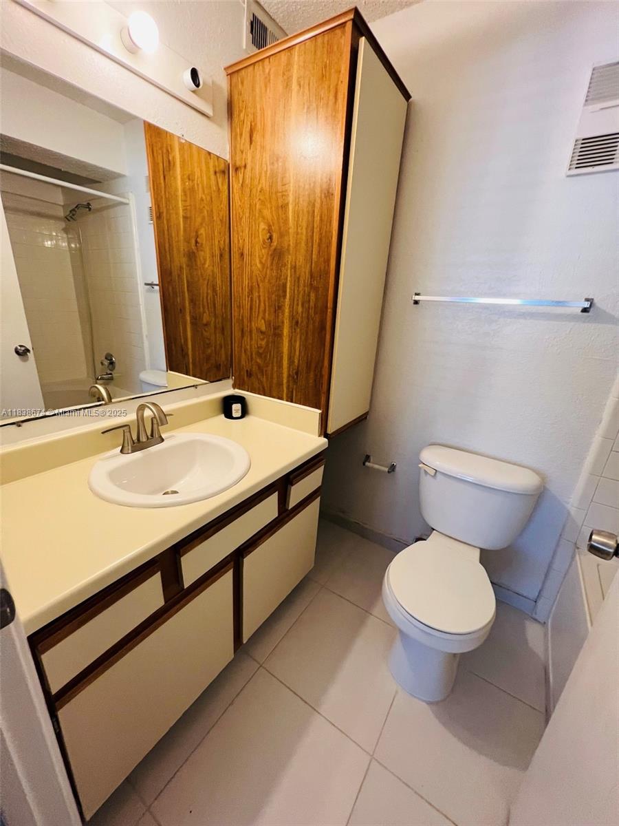 10670 Southwest 156th Place, Unit 304 Miami, FL 33196 - Photo 10 of 26