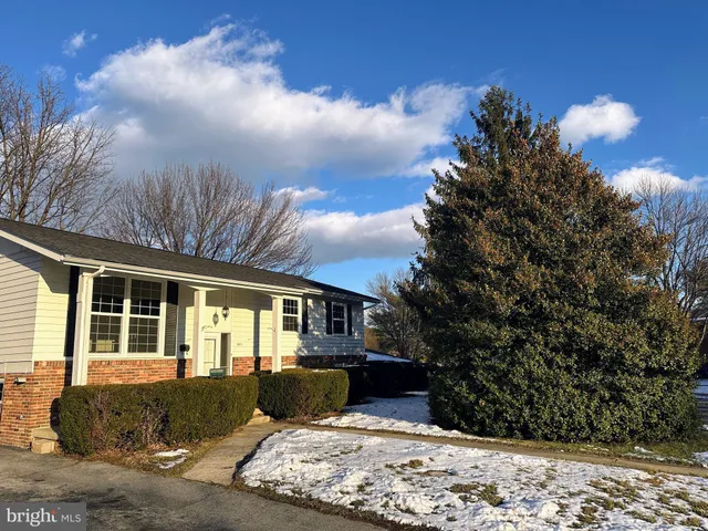 $2,400 | 1411 West 12th Street, Frederick, MD 21702