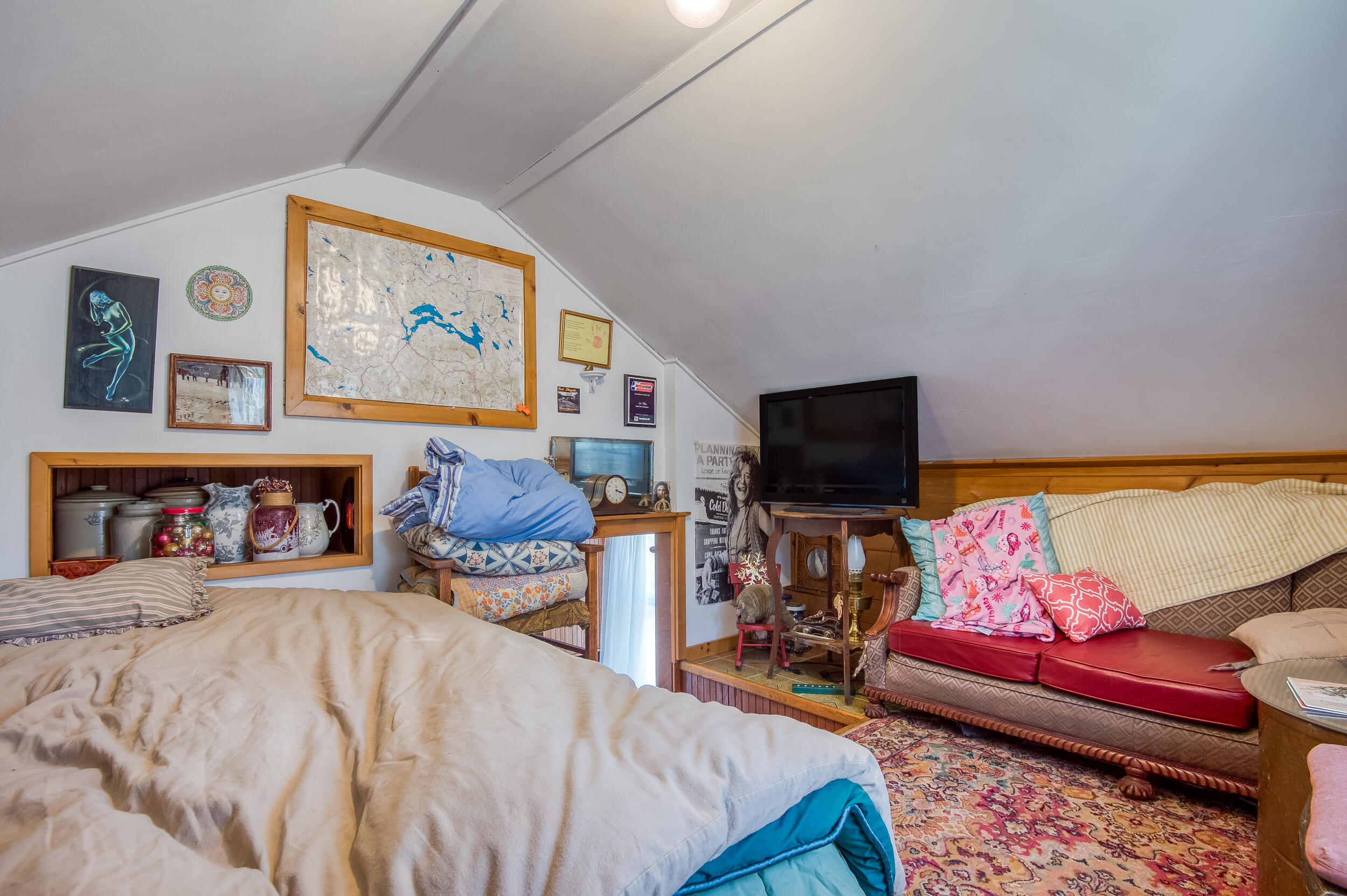 27 Pine Street Eustis, ME 04982 - Photo 40 of 58 Bonus Room/Sleeping Area