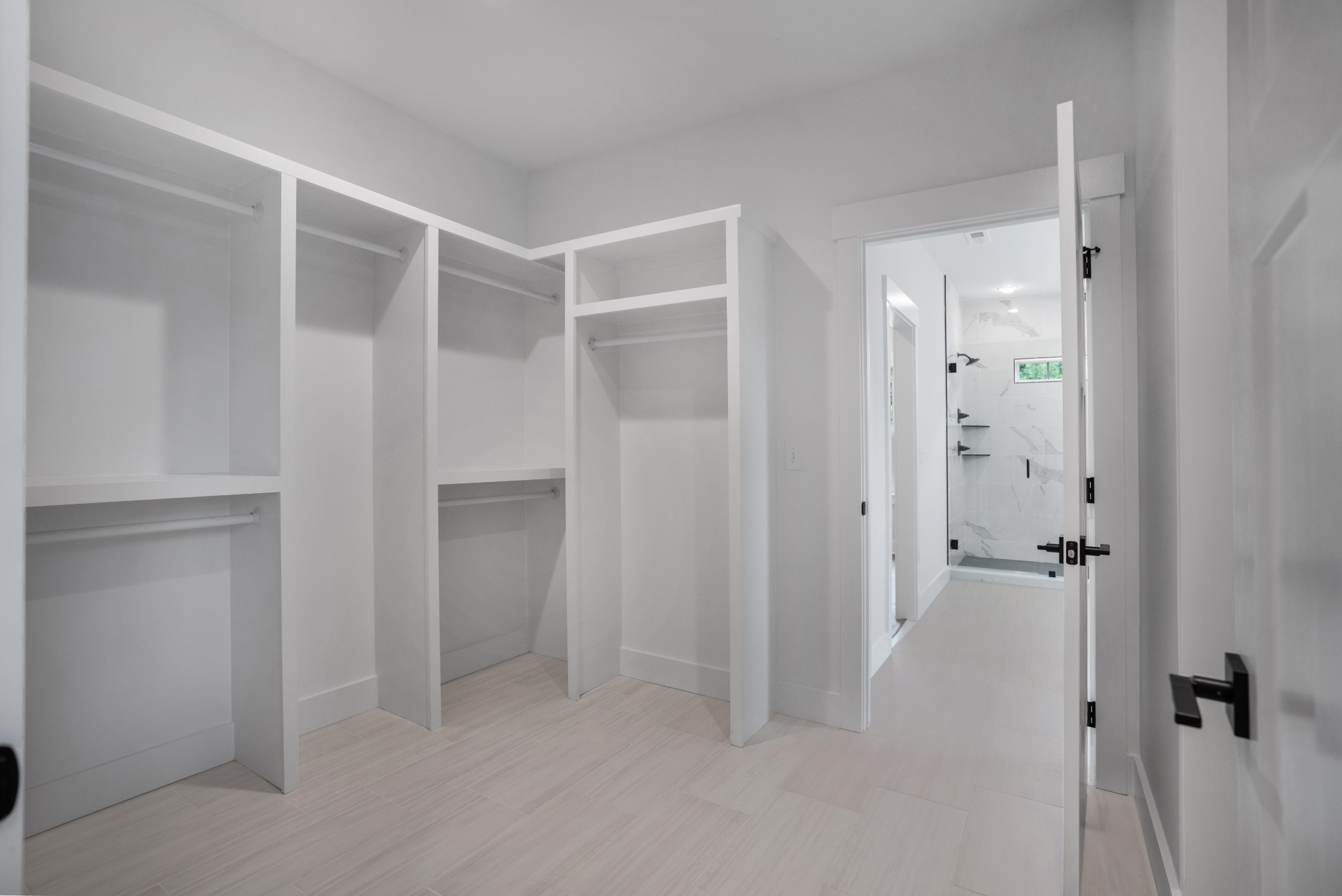 2615 Cooper Creek Road Woodlawn, TN 37191 - Photo 22 of 30 a bathroom with a shower