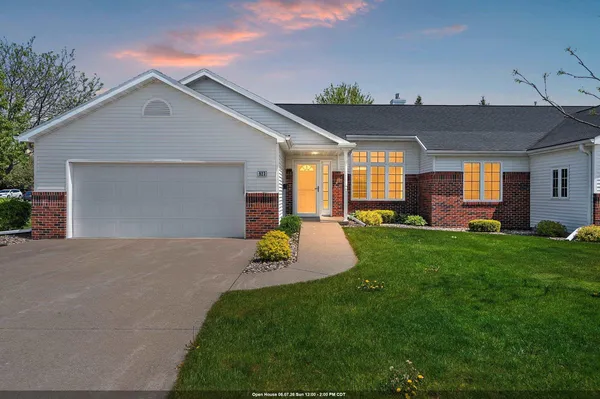 $334,900 | 923 Windtree Drive, Appleton, WI 54914