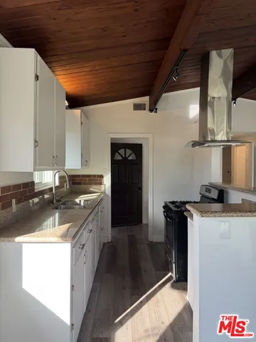 $5,750 | 281 Stanton Street, Pasadena, CA 91103