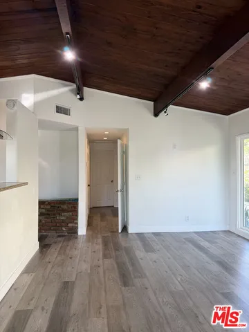 $5,750 | 281 Stanton Street, Pasadena, CA 91103