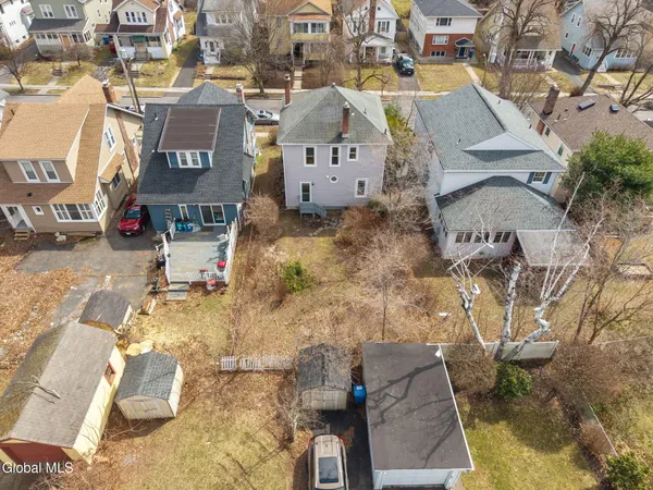 $299,999 | 18 Fairlawn Avenue, Albany, NY 12203