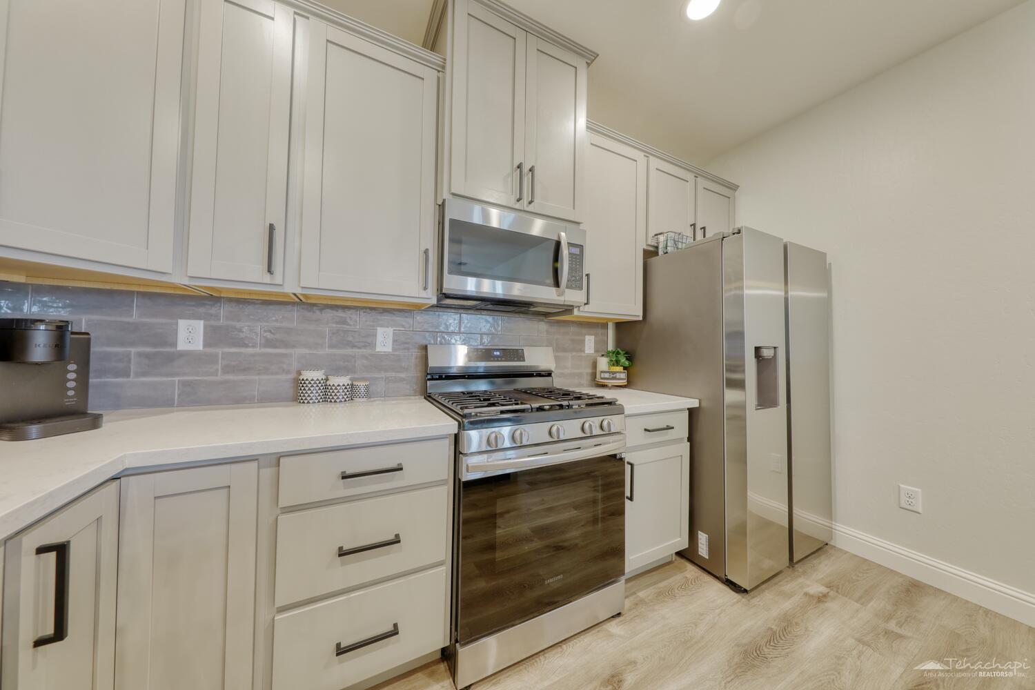 27910 Crofun Road Tehachapi, CA 93561 - Photo 13 of 42 Gallery Image 13
