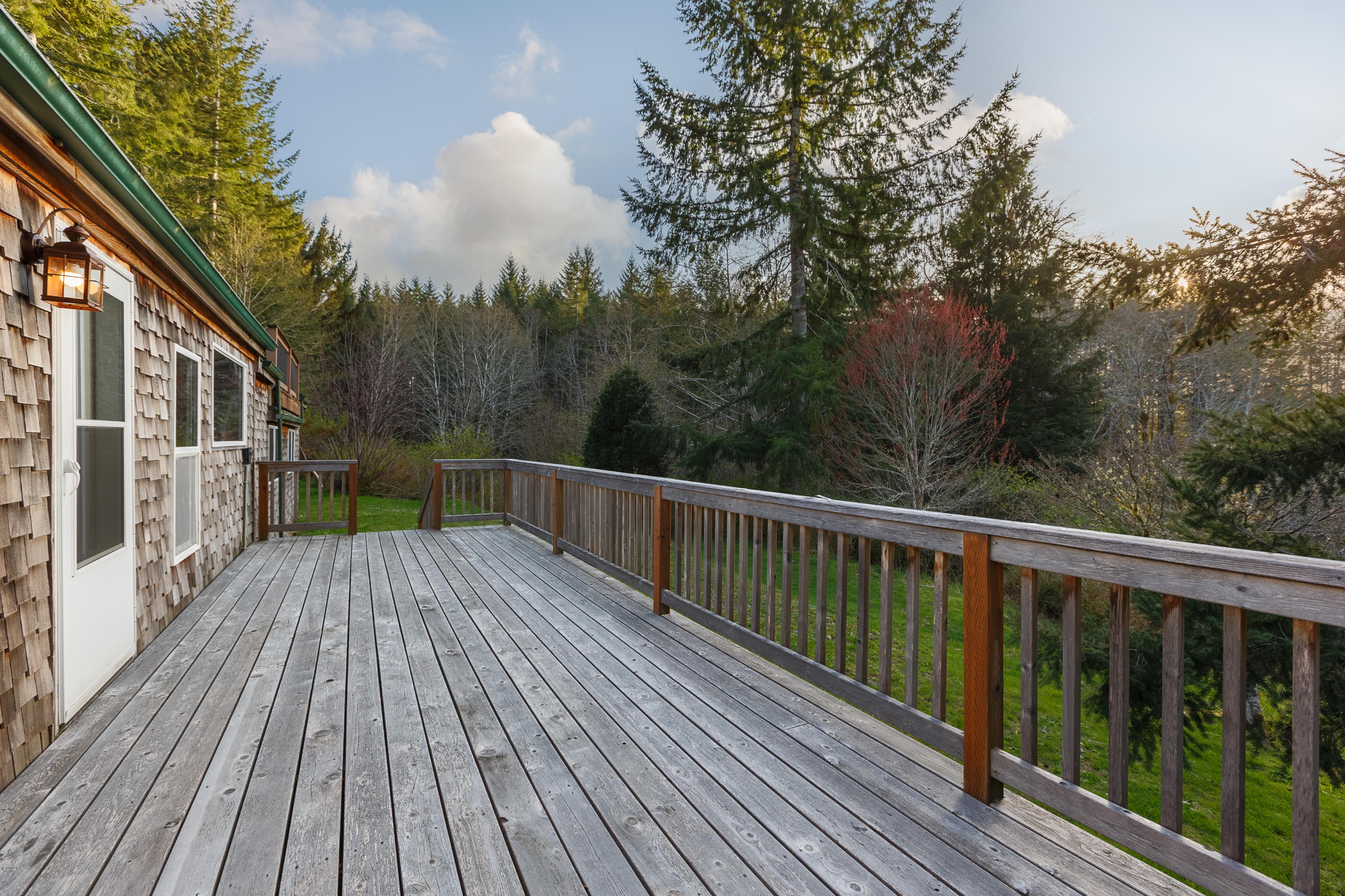 1266 North Yachats River Road Yachats, OR 97498 - Photo 26 of 79 Deck off living area