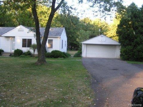 5100 Sashabaw Road Clarkston, MI 48346 - Photo 1 of 16 007.JPG