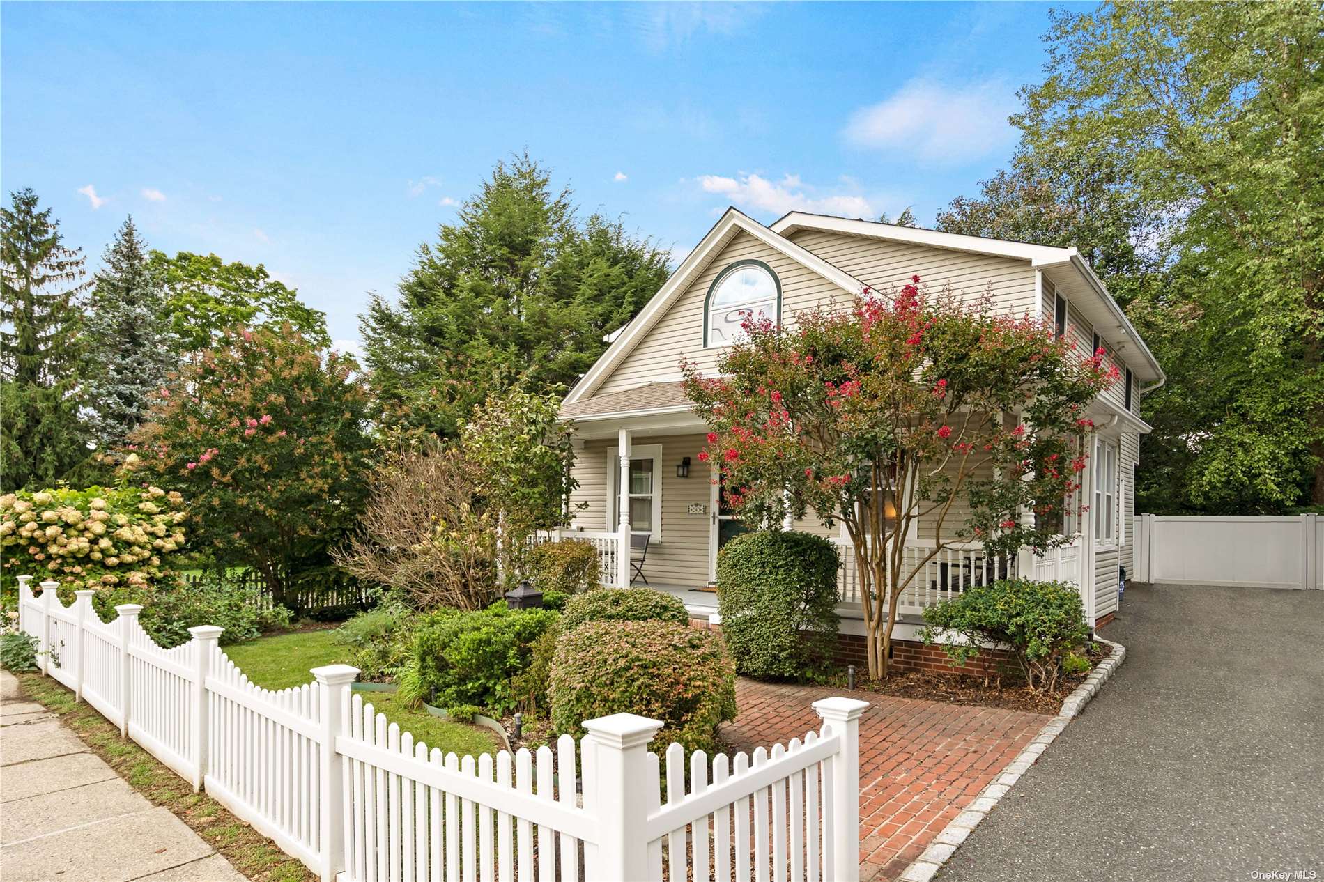 240 Nassau Road Huntington, NY 11743 - Photo 1 of 1 Gallery Image 1