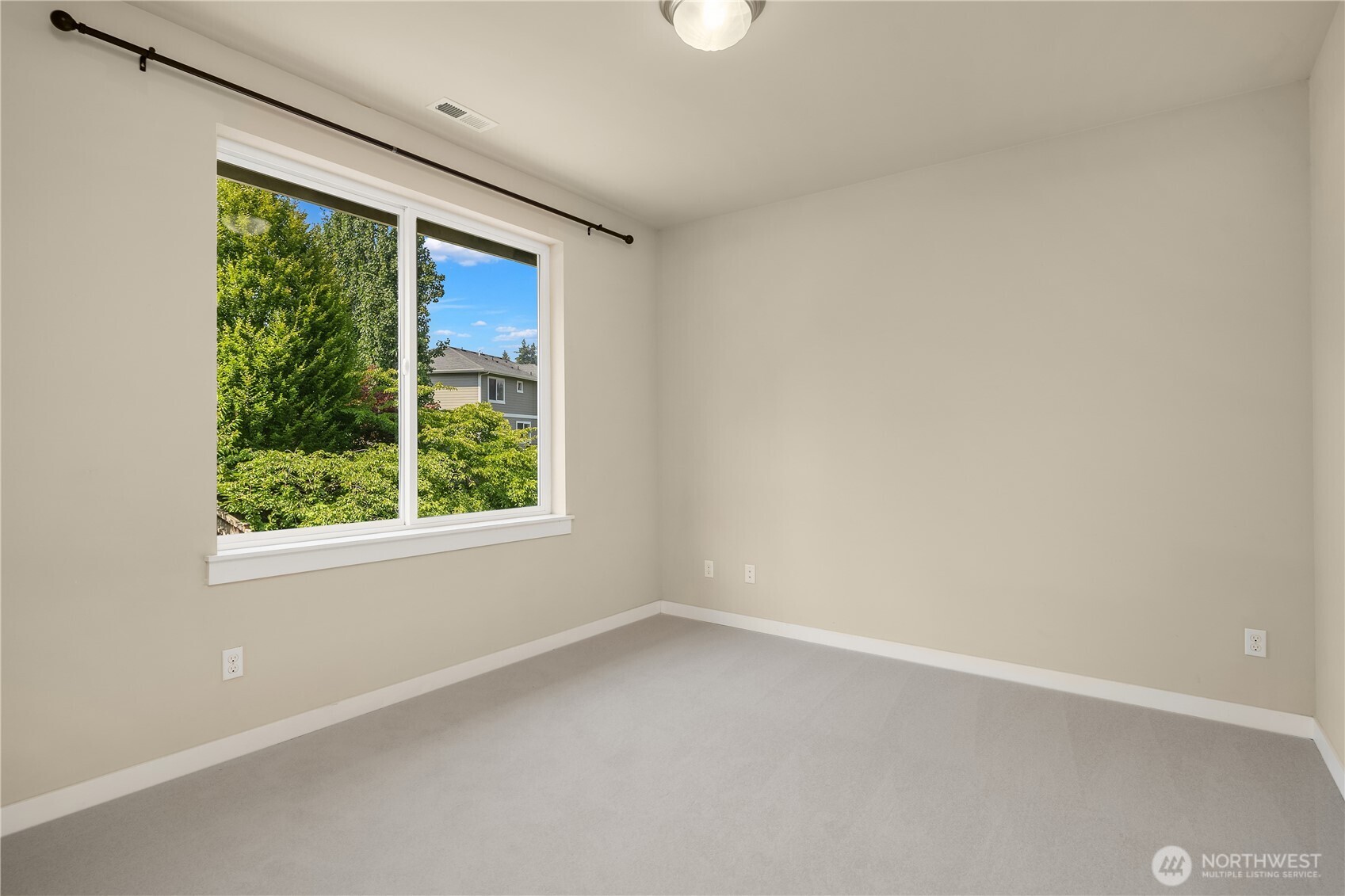 14517 99th Avenue Northeast Bothell, WA 98011 - Photo 28 of 39 Gallery Image 28