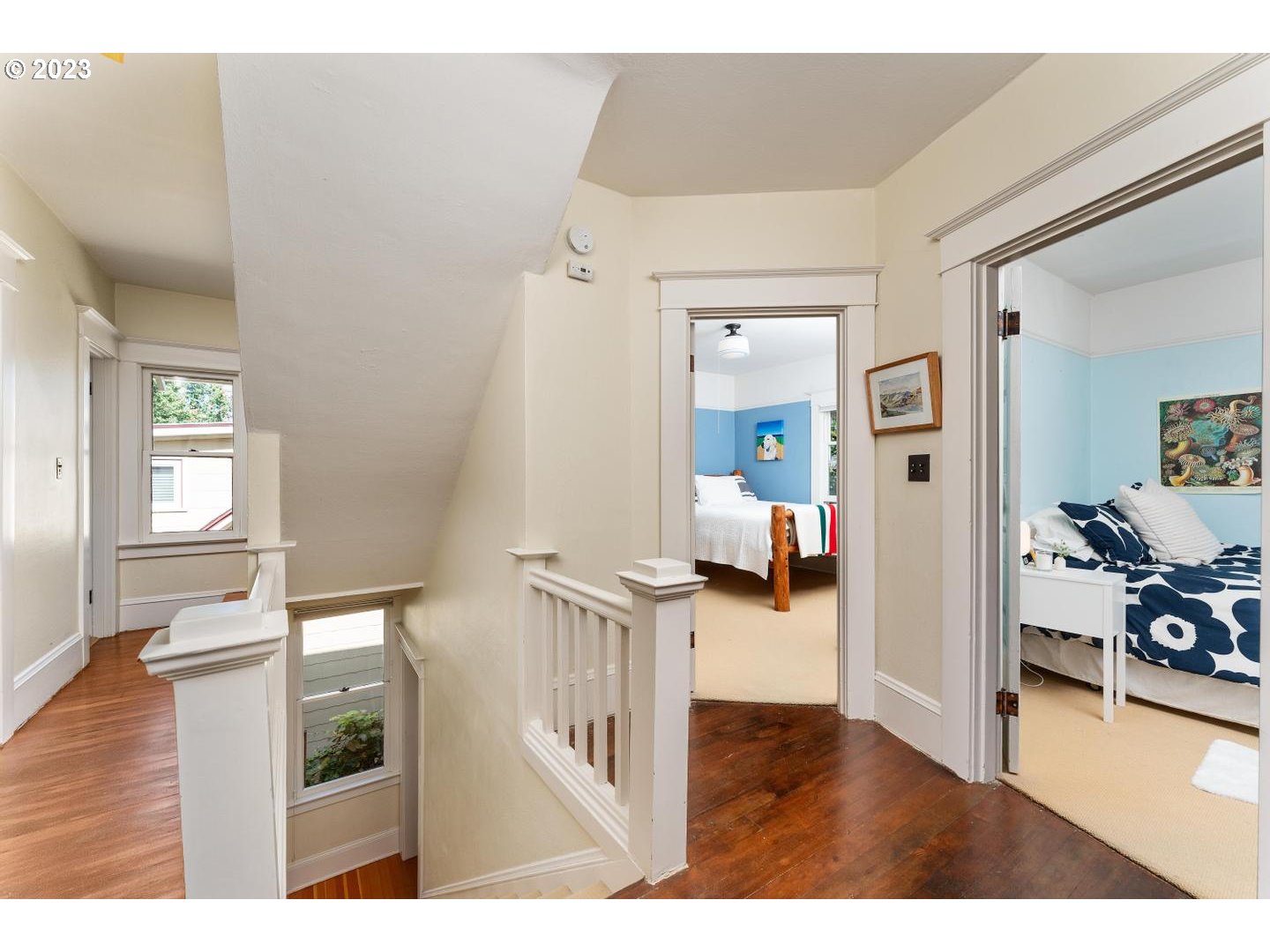 4027 North Colonial Avenue Portland, OR 97227 - Photo 16 of 47 a view of living room with furniture and wooden floor